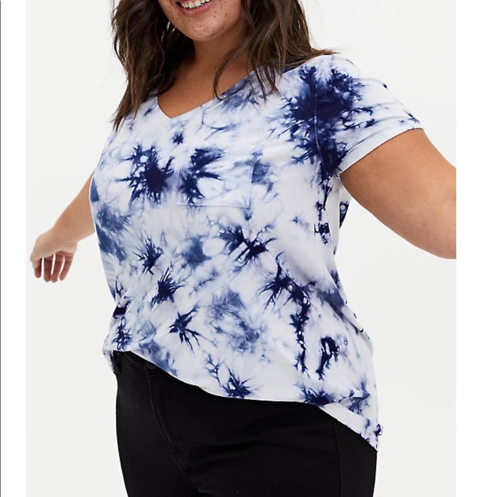 NWT Torrid Navy Tie Dye Super Soft V Tee